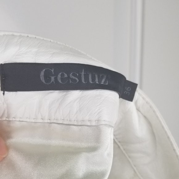 Gestuz White Mini Moto Leather Skirt with Rose Gold Hardware Size 36 or US 4 - Picture 6 of 11